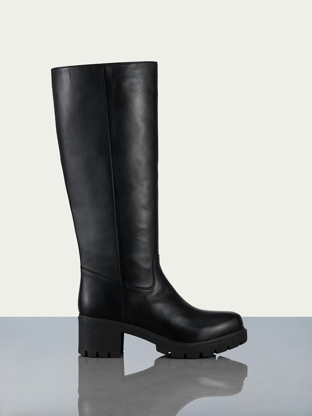 boot side view alt:size